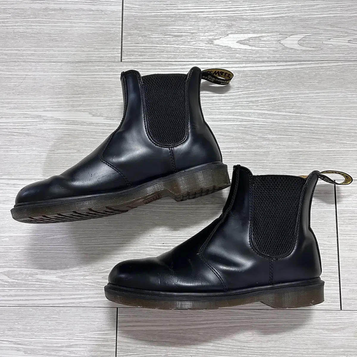 닥터마틴 2976 (Dr Martens) 첼시 스무스