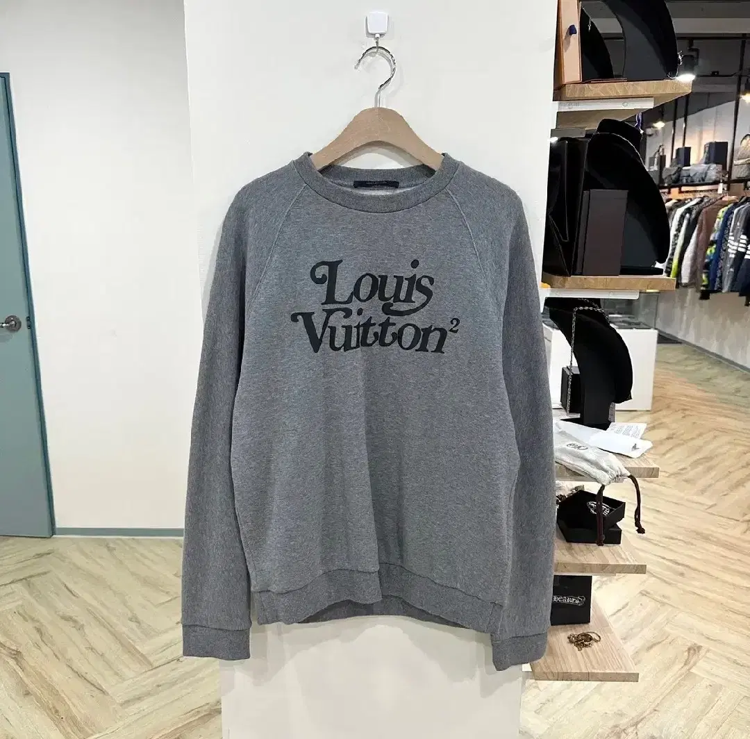 [M] Louis Vuitton Nigo2 Man-to-Man Gray