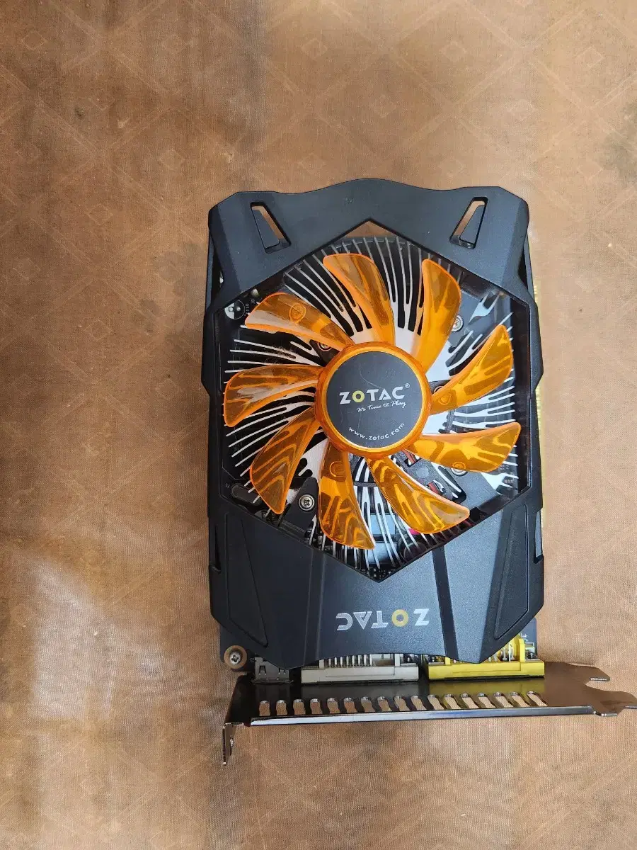 ZOTAC GTX 750TI 그래픽카드 팝니다