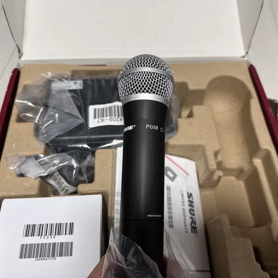 Shure SVX24/PG58 무선마이크 세트 2개