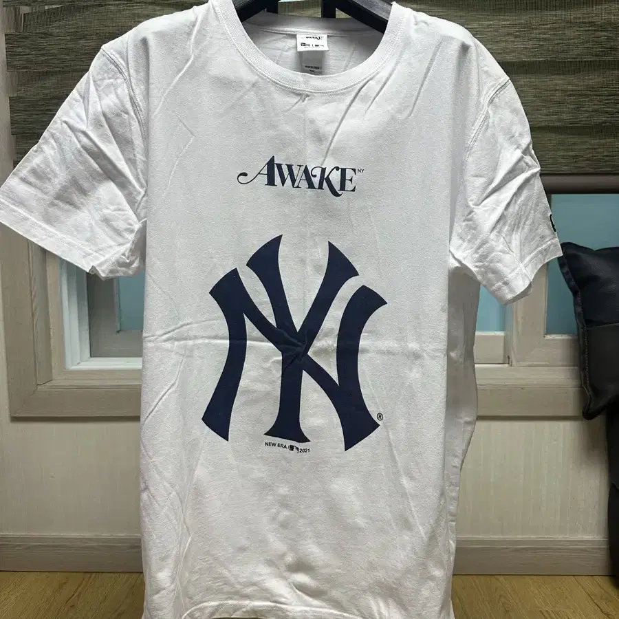 [2XL]어웨이크 뉴욕 AWAKE NY 뉴에라 콜라보 티셔츠