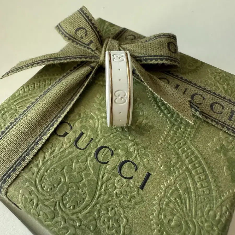 구찌 GUCCI 아이코닉 반지 18k