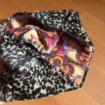 안나수이레오파드 무늬 리버시블 스누드