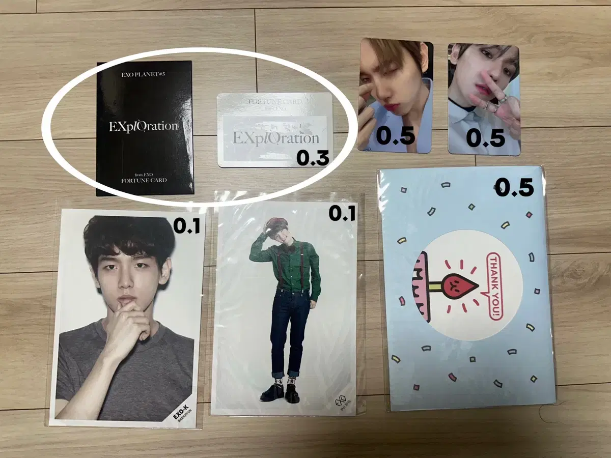 Exo baekhyun official goods sells photo cards, kungilpat postcards, and fortune cards.