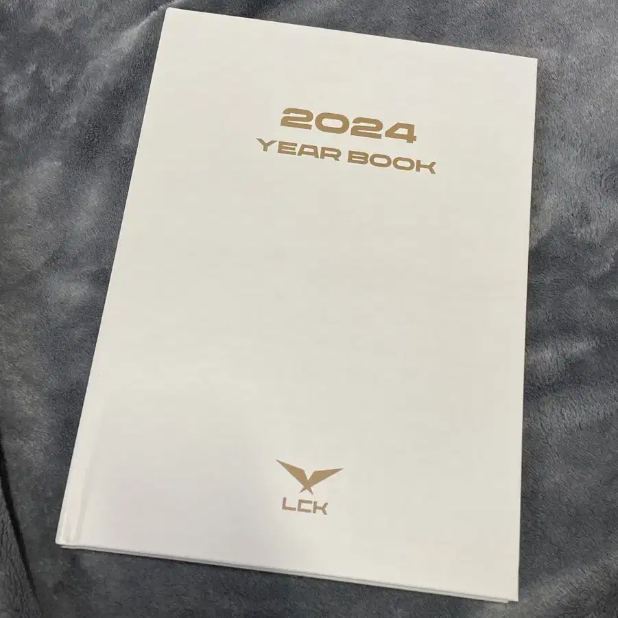 2024 LCK YEAR BOOK 이어북/포토북