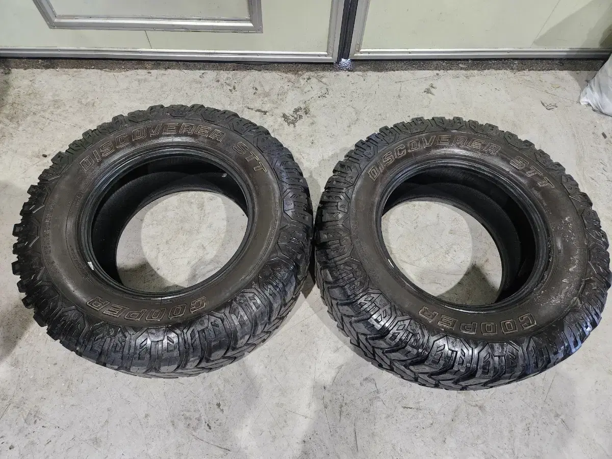 쿠퍼타이어 STT 35x12.50R18 타이어판매.