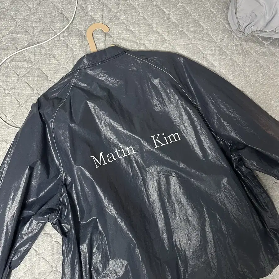 MATIN KIM LOGO COATING JUMPER 마뗑킴 코팅 점퍼