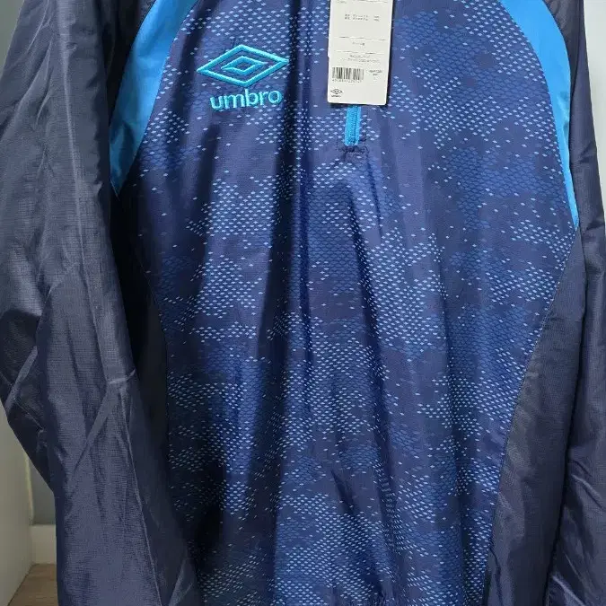 umbro 바람막이