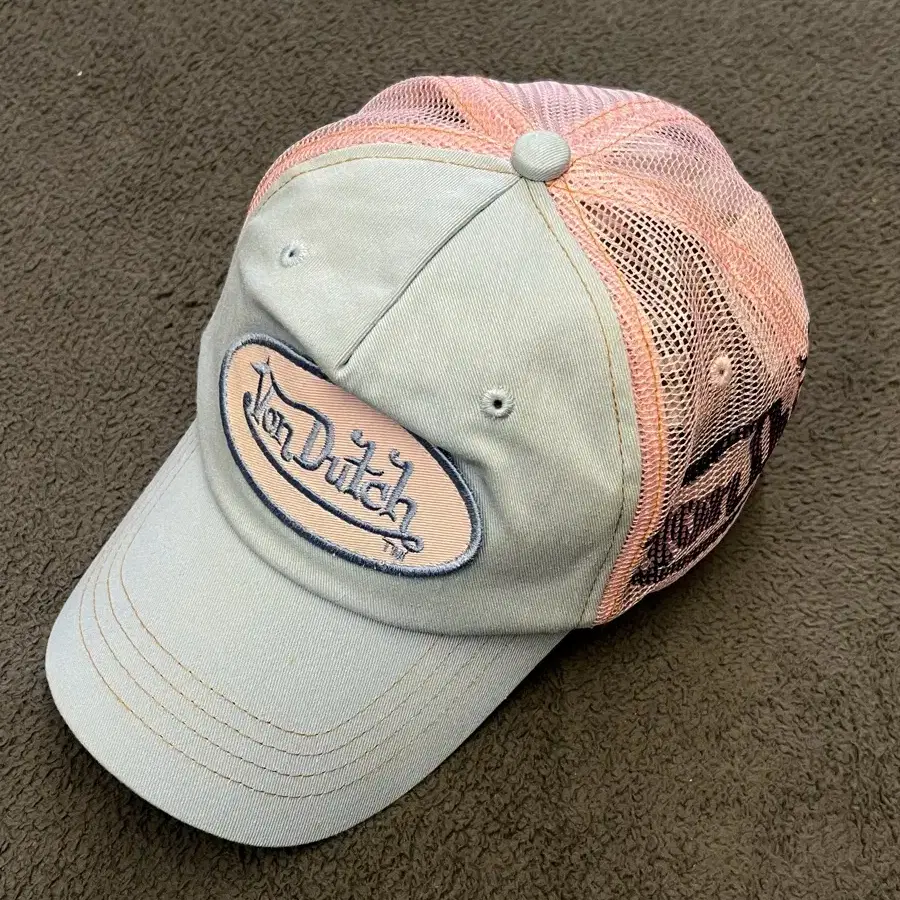 본더치(Von Dutch) 스카이블루핑크 매쉬캡