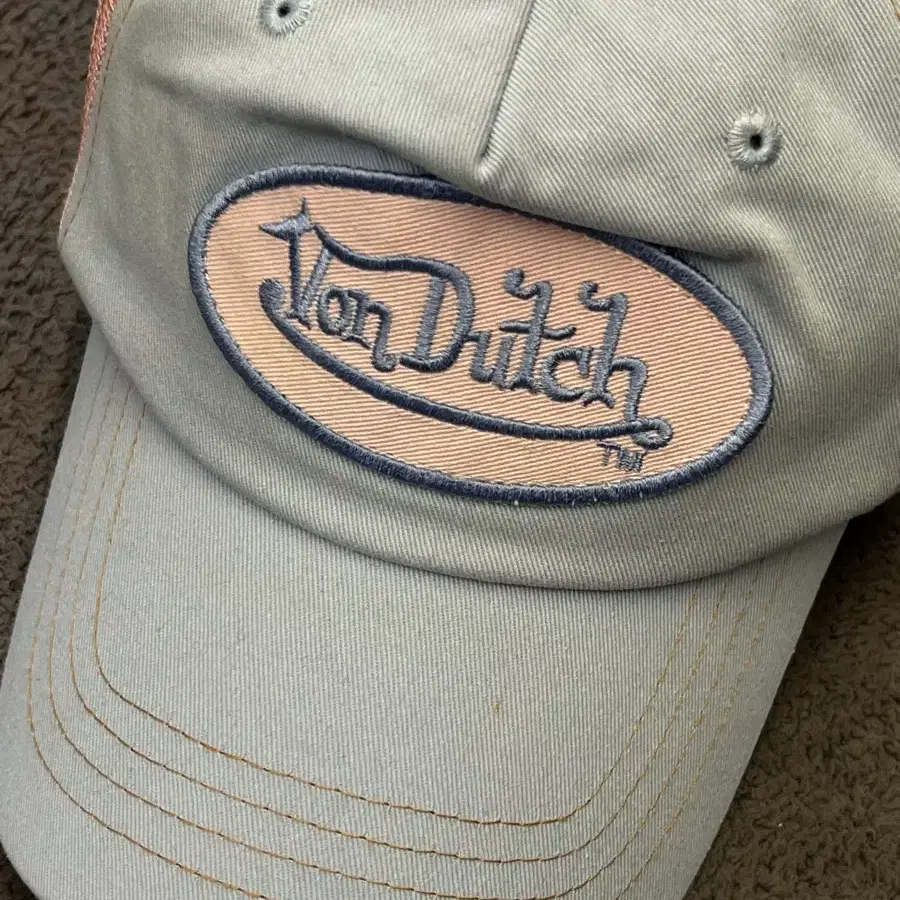 본더치(Von Dutch) 스카이블루핑크 매쉬캡