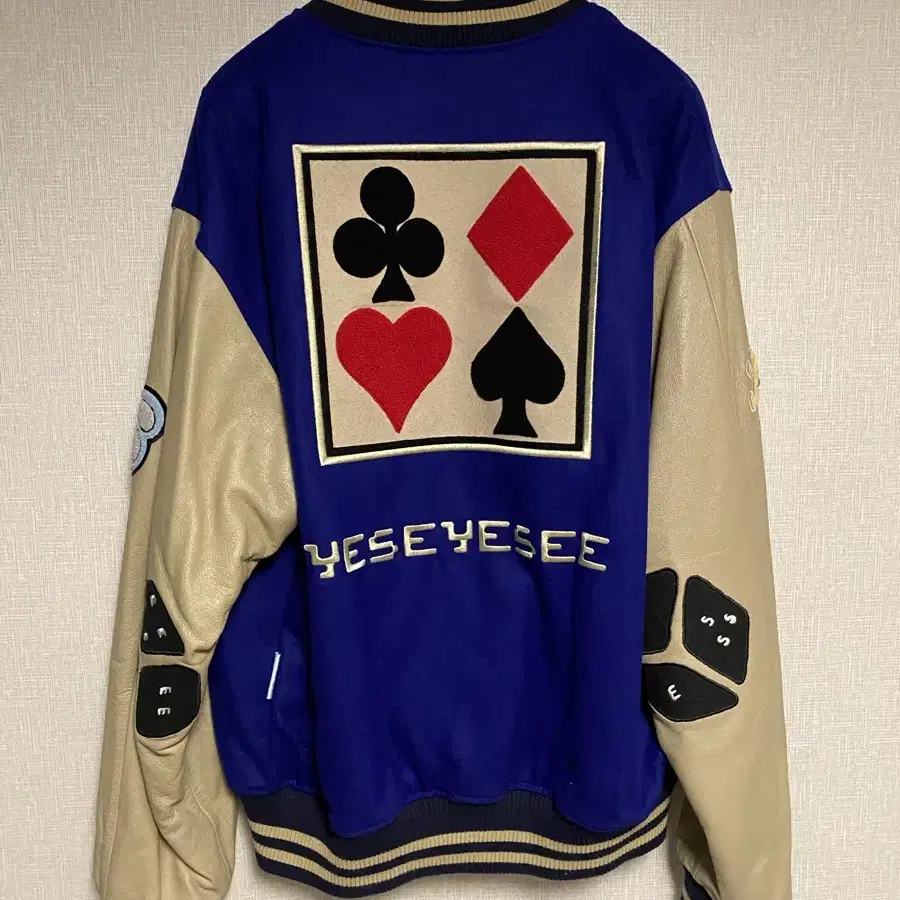 yeseyesee POKER VARSITY JACKET Navy