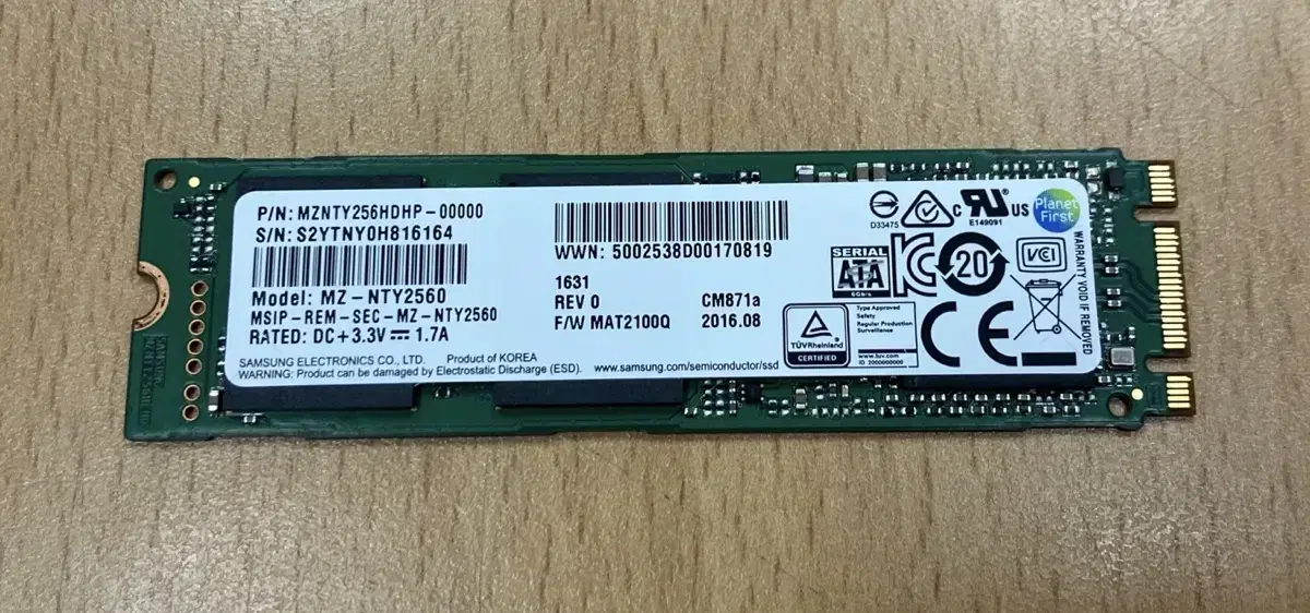 삼성전자 M.2 SSD 256GB (MZ-NTY2560) & 램 4개