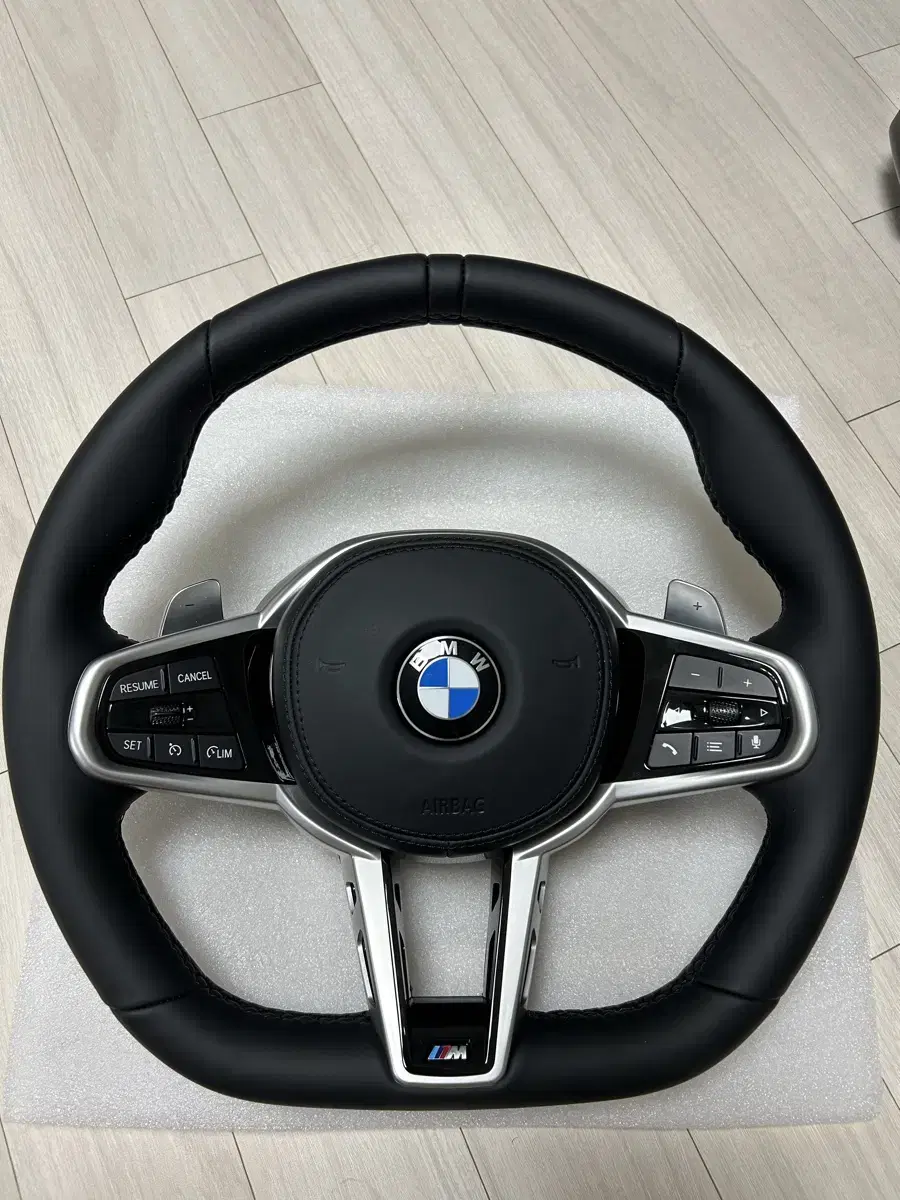 BMW 신형 스타일 M핸들