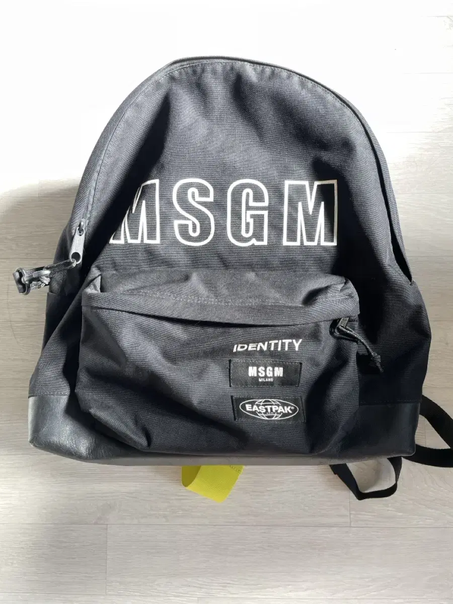 MSGM 이스트팩 백팩 판매합니다