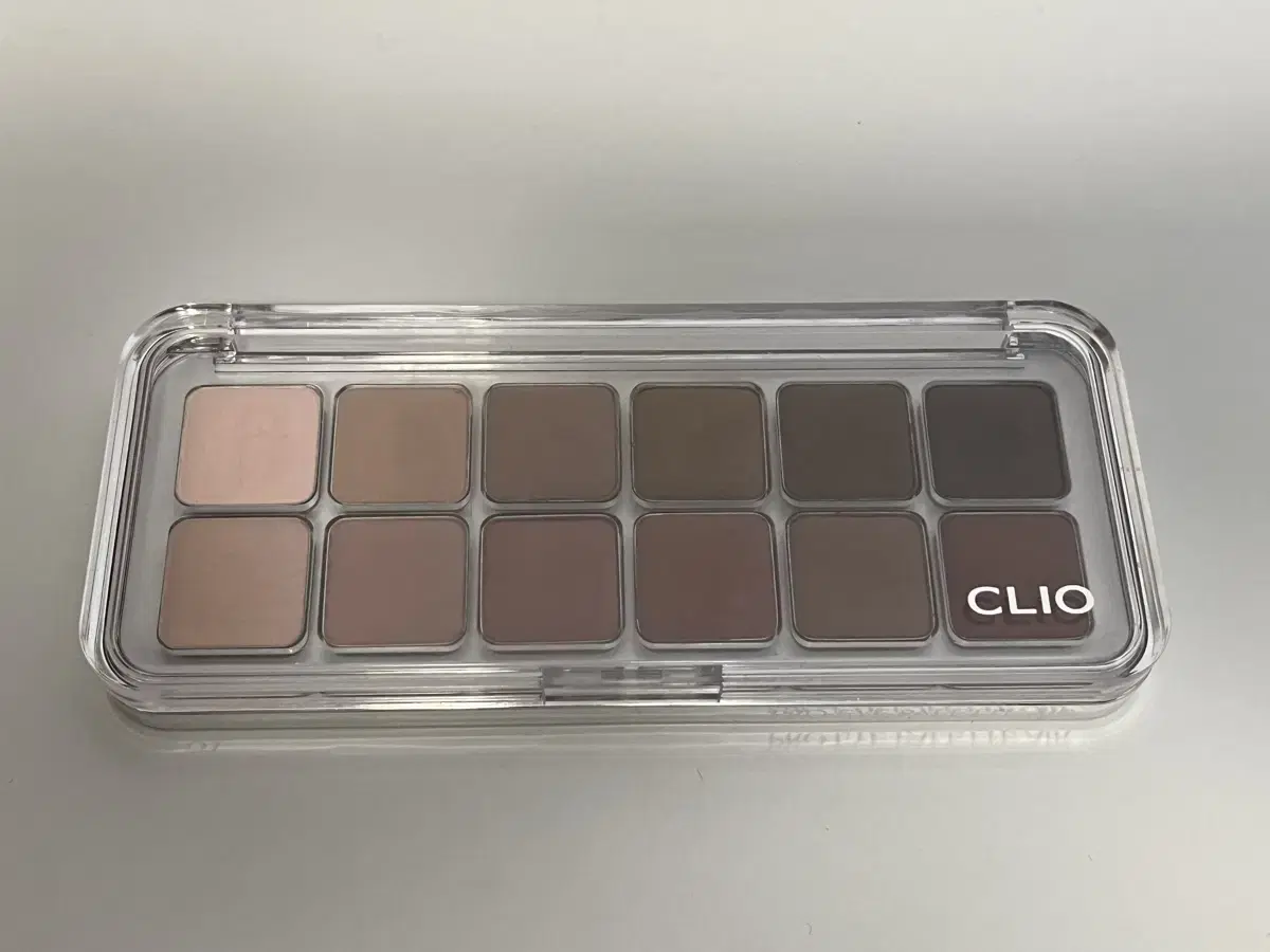 Clio Pro Eye Palette Air 03 MUTE Library