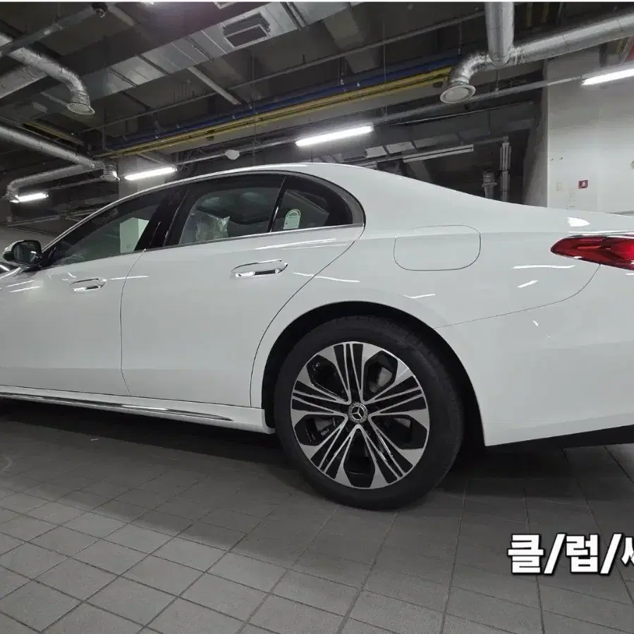 완전신품급 W214 E300 19인치 휠타이어