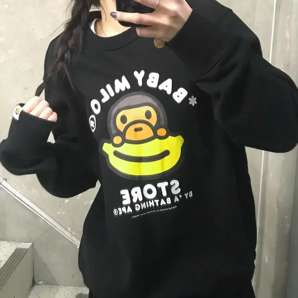 Bape Babymilo 베이비마일로 블랙 맨투맨