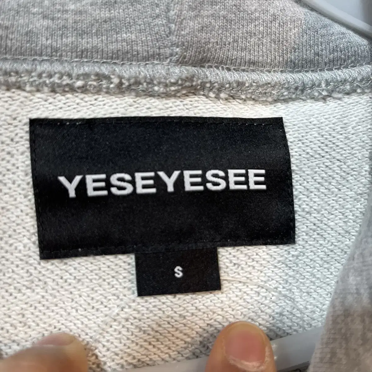 [S] YESEYESEE 후드티