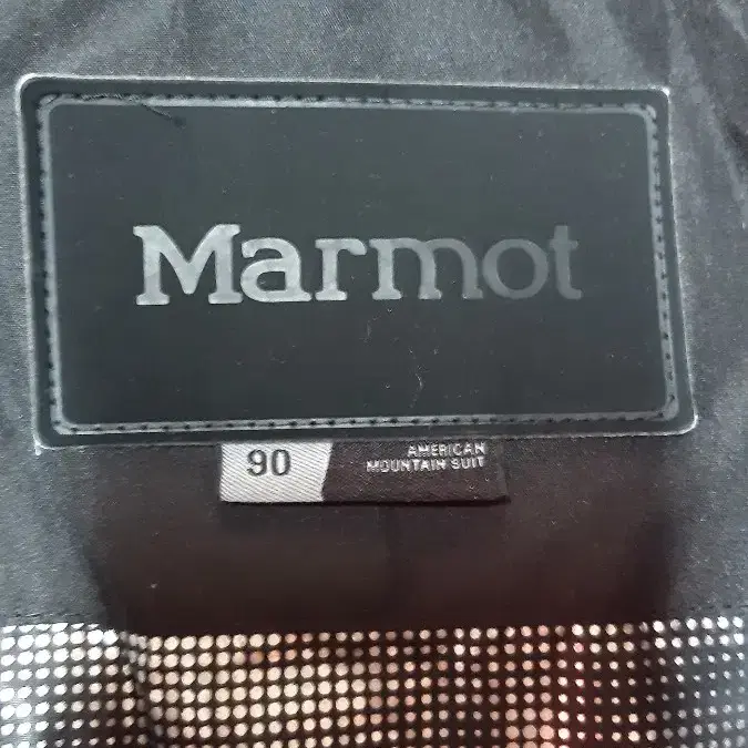 marmot 남성 너구리퍼 후드탈부착 구스다운 패딩 사이즈 90