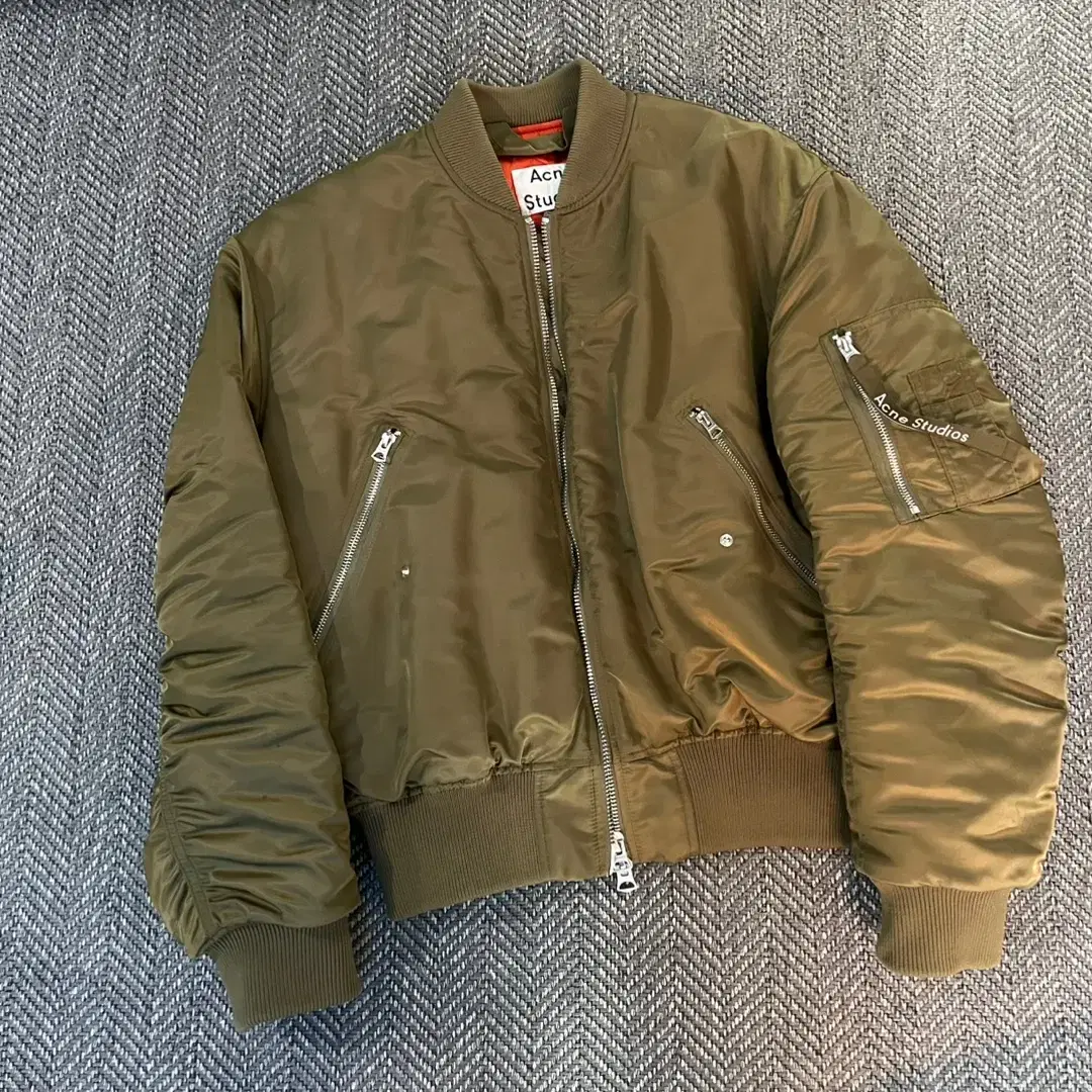 [美品]Acne Studios MA-1ジャケット カーキ Acne Studios MA-1