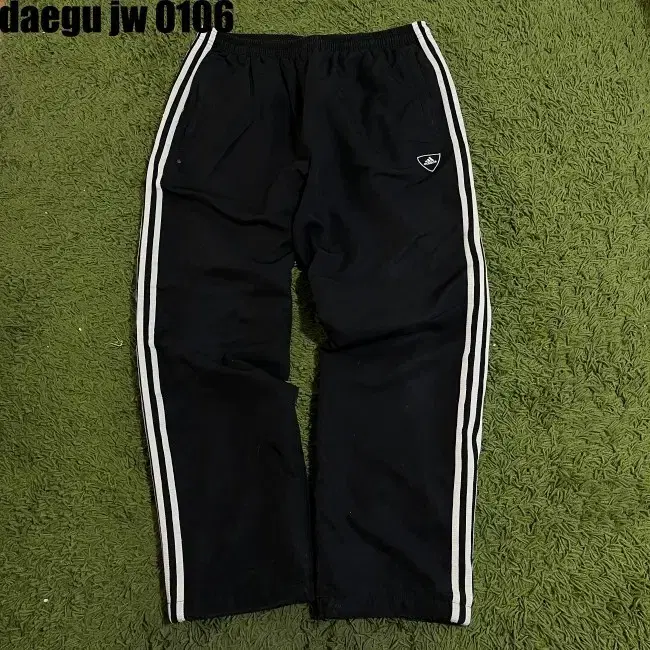 L ADIDAS PANTS 아디다스 바지