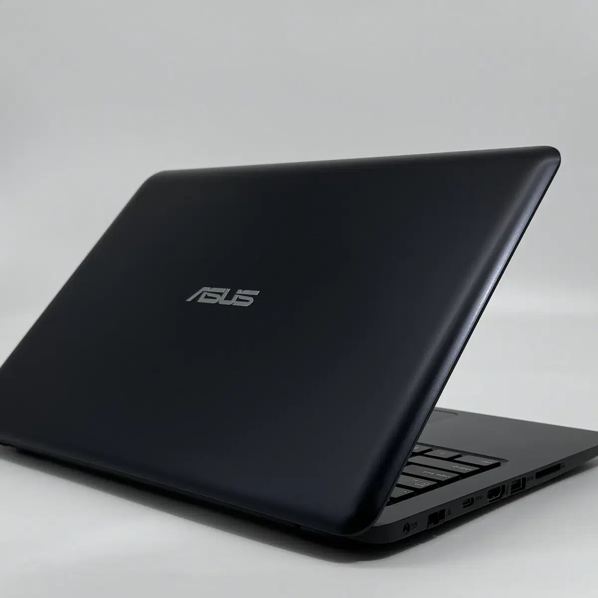 [ASUS] 이북 E402WA AMD E2-6110/4GB/128GB