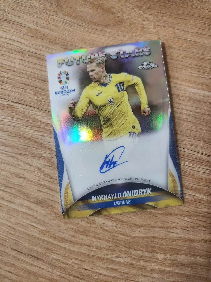 24Topskrom 24€ Chelsea Mikhail Mkhitaryan Signed Auto Football Kard