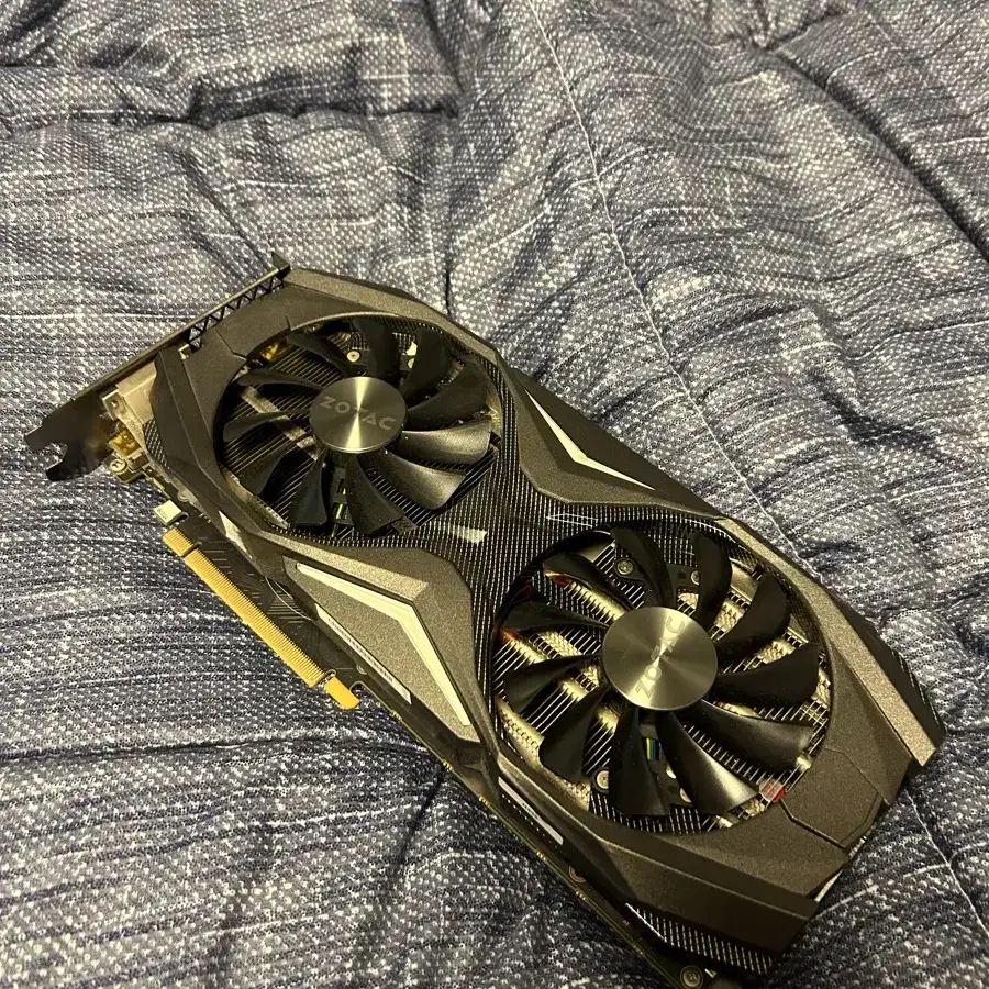 ZOTAC 1070  부품용