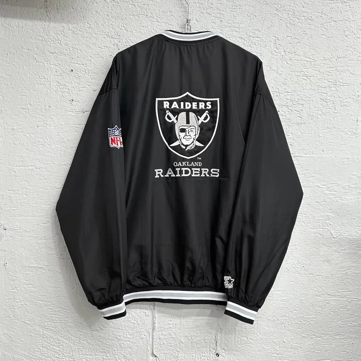 (2XL) 스타터 x NFL 오클랜드 레이더스 나일론쉘 웜업 자켓 블랙