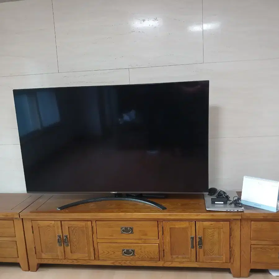 TV 티브(텔레비젼) LG전자 나노셀 65SM8300BNB 스텐드