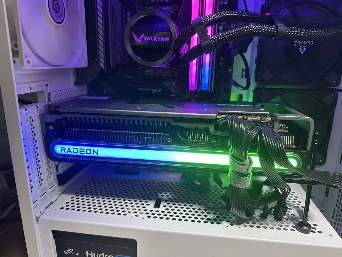 사파이어 라데온 RX 7900 XTX 24GB 니트로+