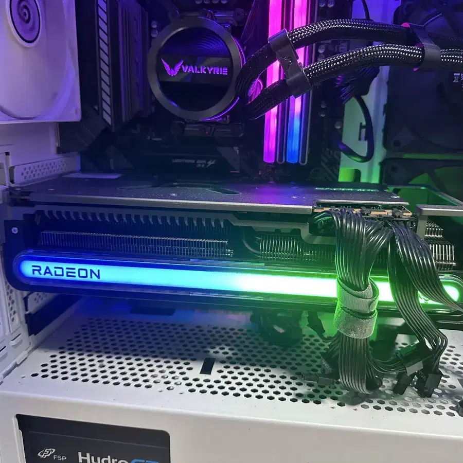 사파이어 라데온 RX 7900 XTX 24GB 니트로+