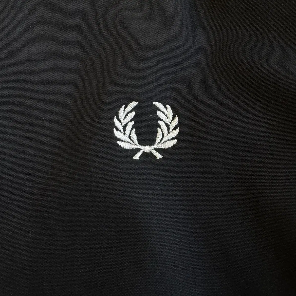 Fred Perry  프레드페리 신형 자수 블랙 코튼 왁스 블루종 자켓