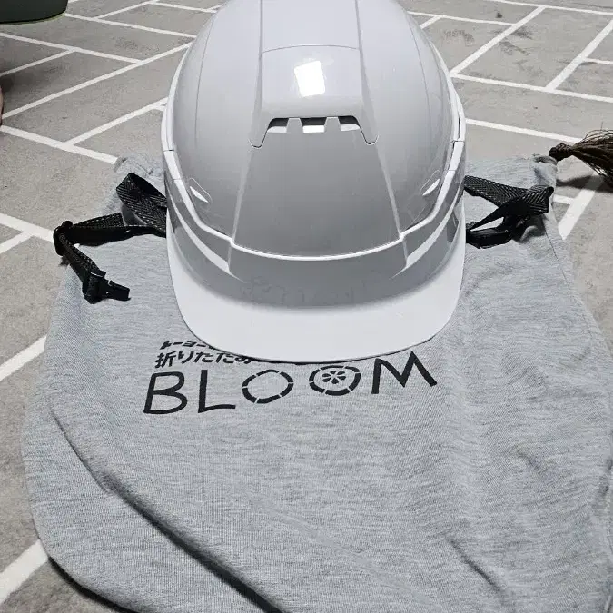 BLOOM 접이식 안전모 헬멧 (일본산 새제품)