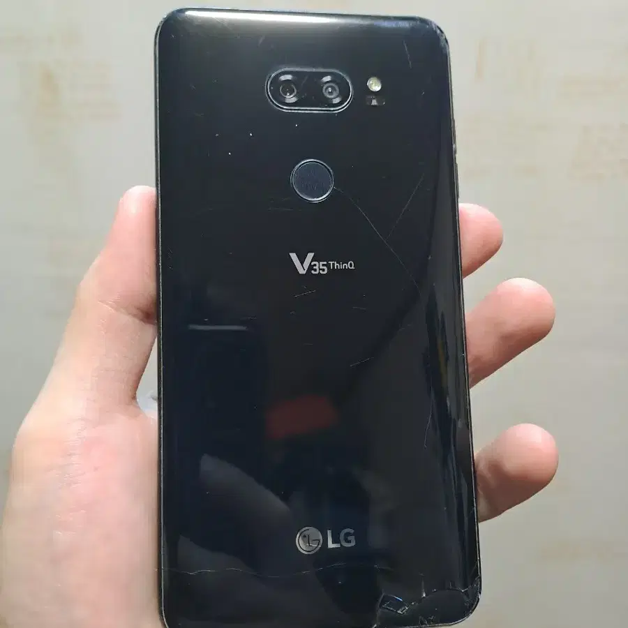 LG V35 64g 블랙