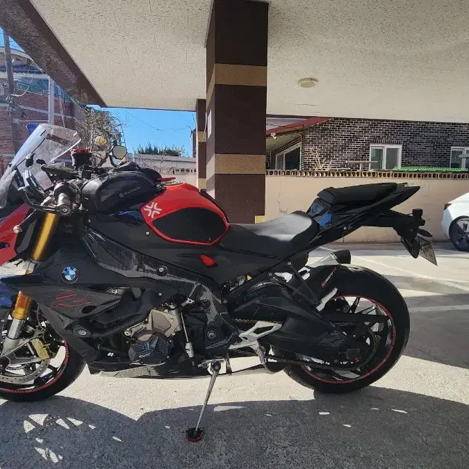 BMW S1000R