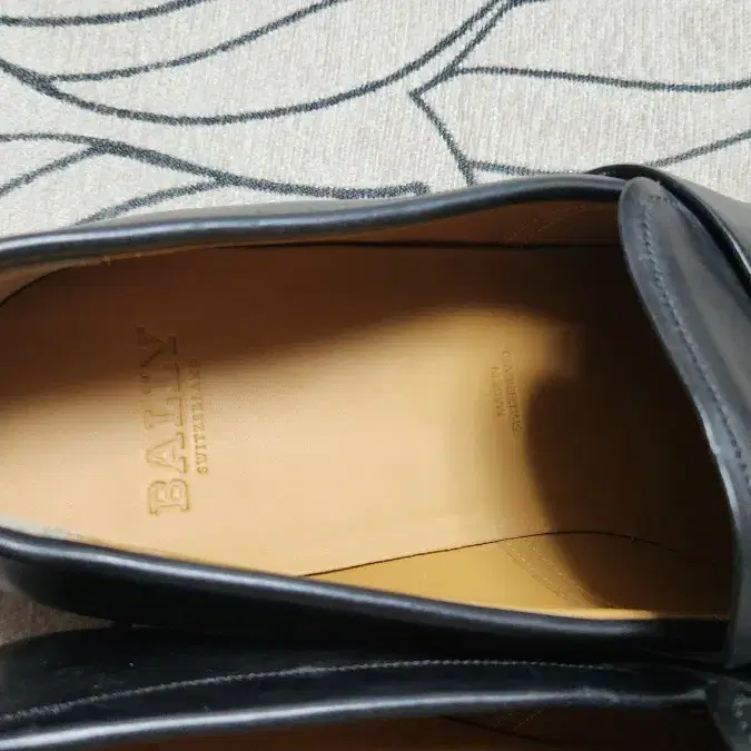 BALLY LEINARD 300mm 로퍼 판매 합니다.