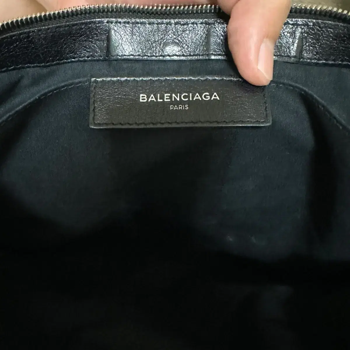 발렌시아가 Balenciaga 모터 클러치 L