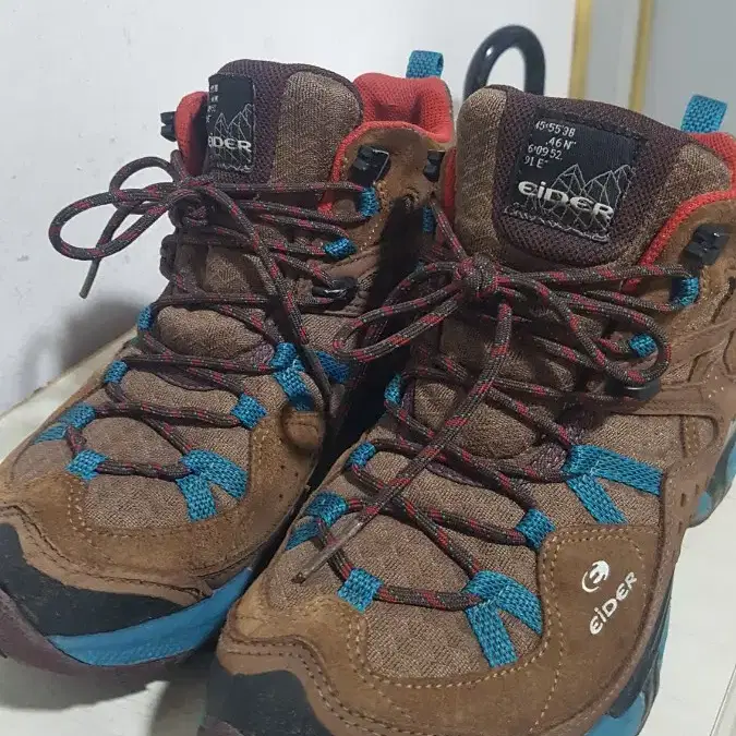 택포 235~240 아이더/블랙야크 GORE-TEX 등산화 2 켤레!