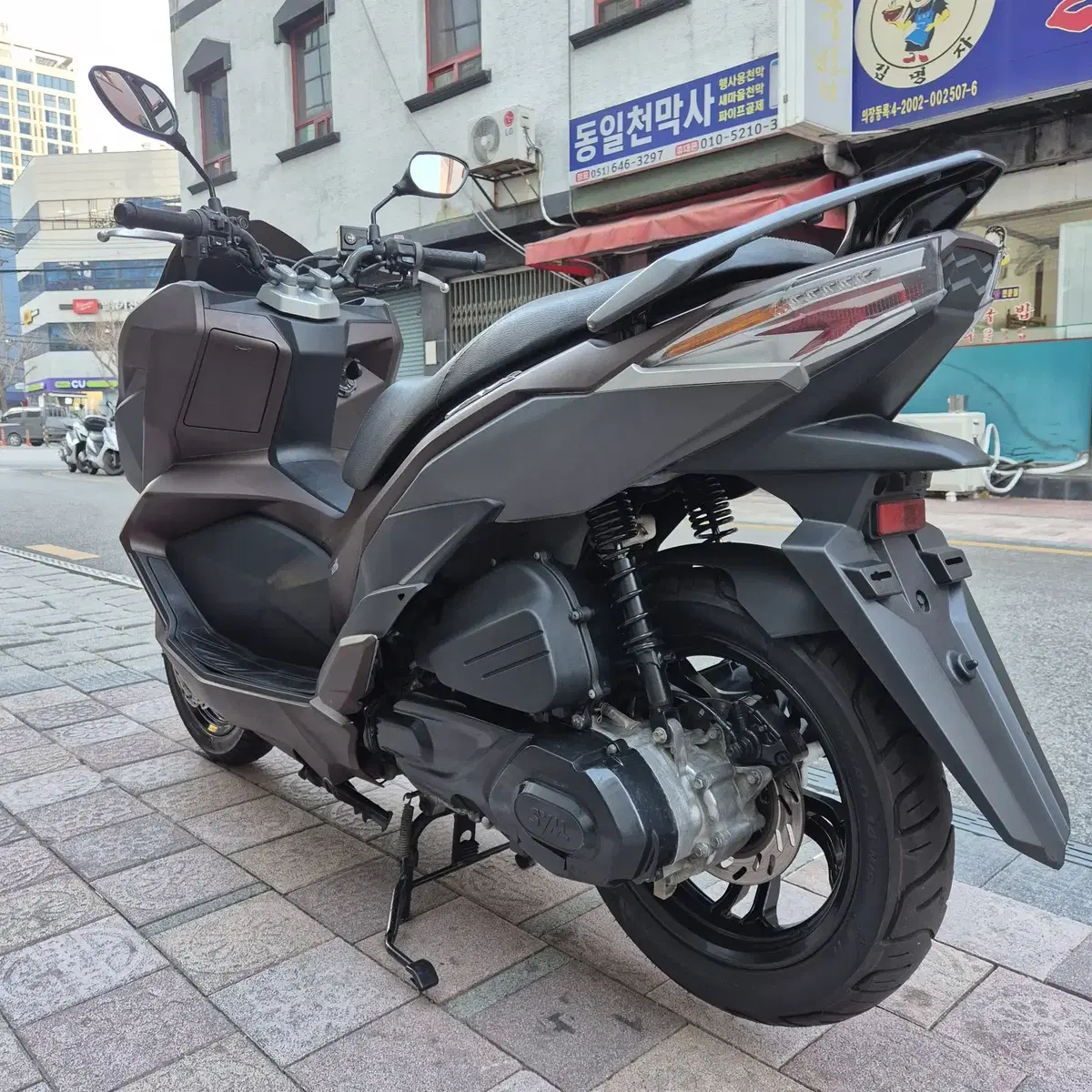 센터판 S급 SYM VSX125 판매합니다.