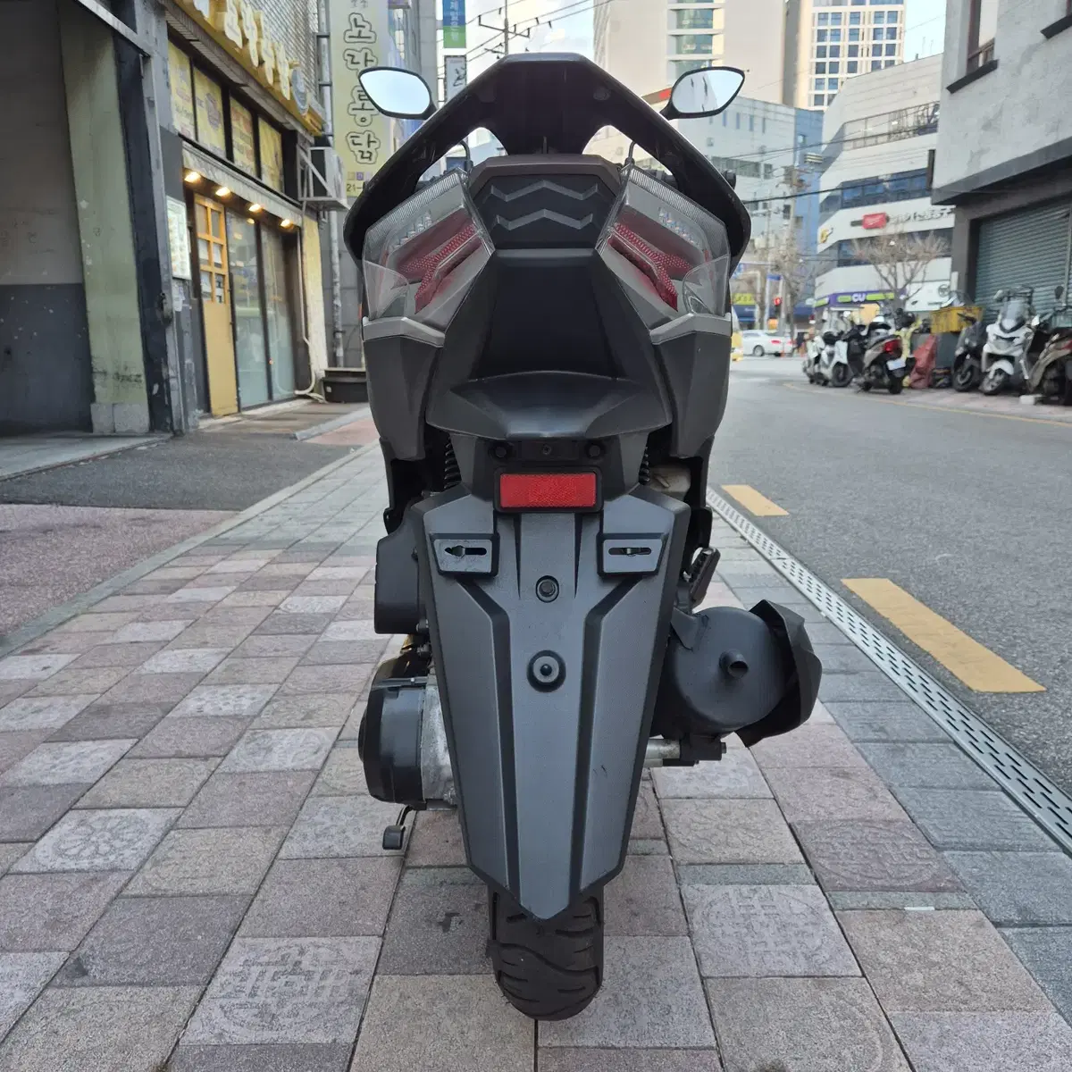 센터판 S급 SYM VSX125 판매합니다.