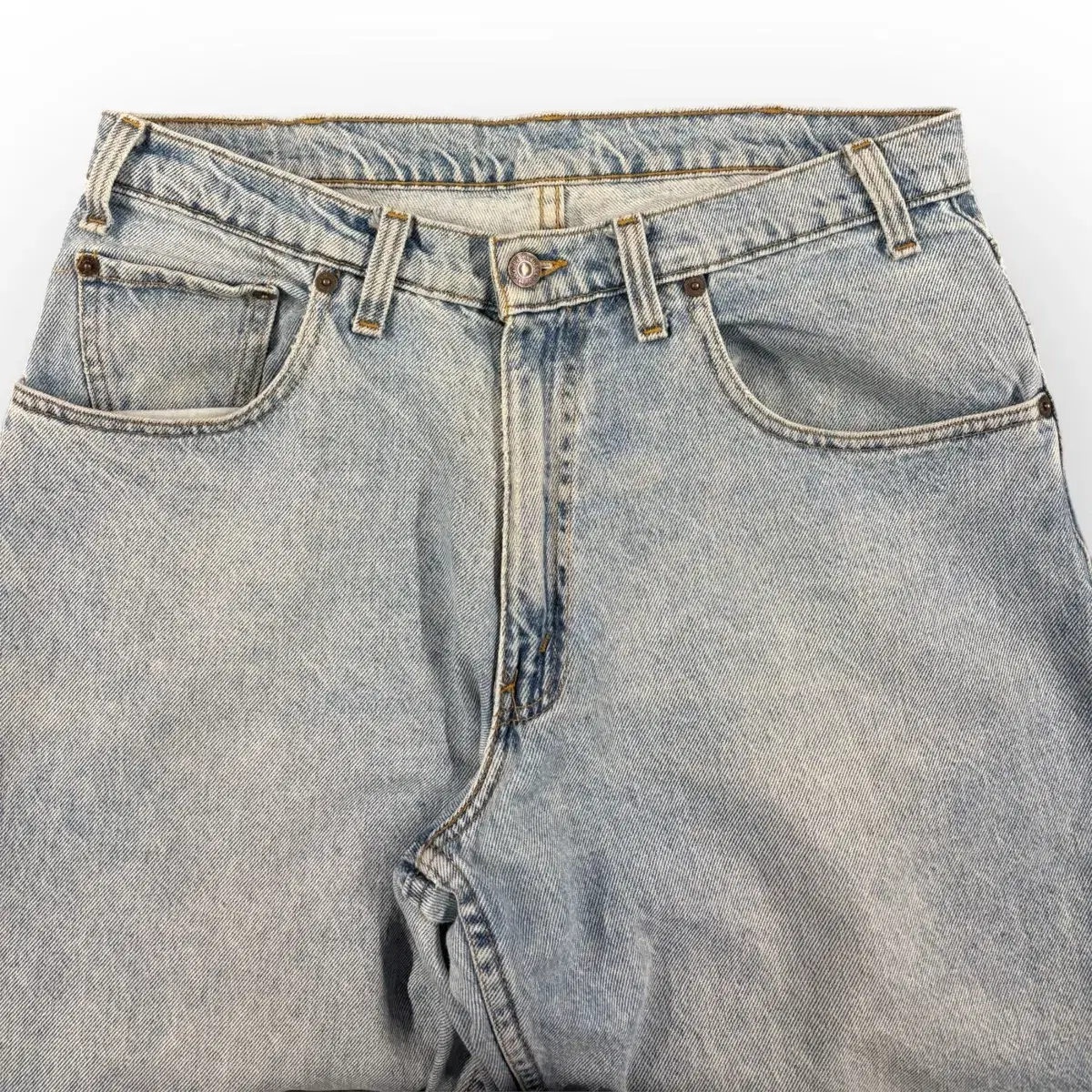 33)90's Levis 545