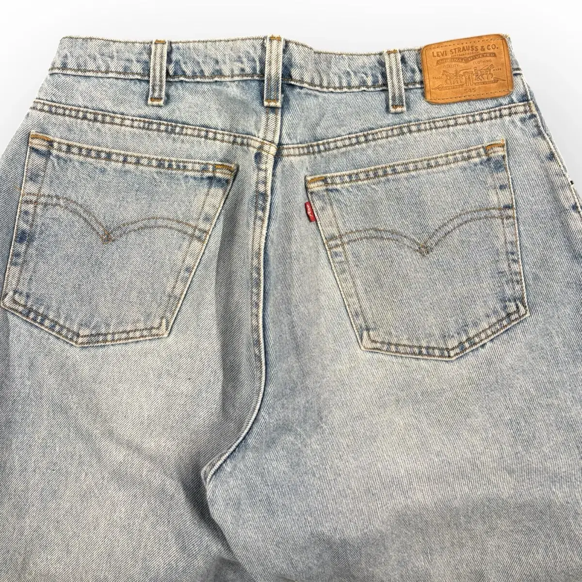 33)90's Levis 545