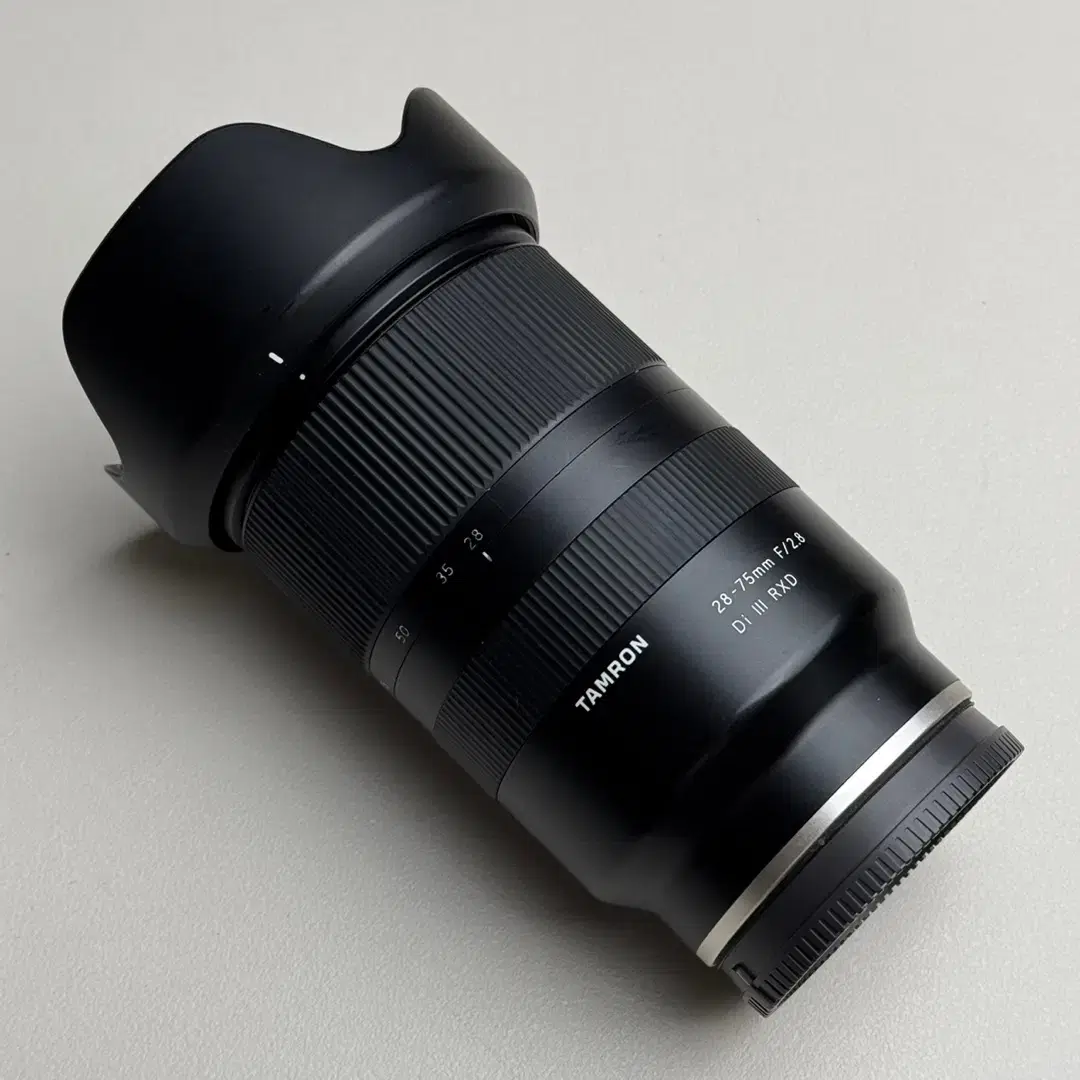 탐론 28-75mm F2.8 소니마운트