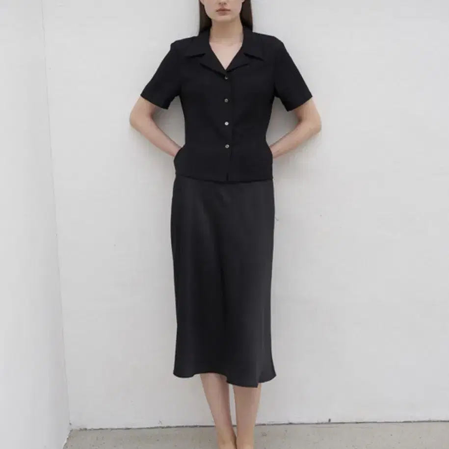 Ore 오어 Delphy Pleats Shirts 블랙