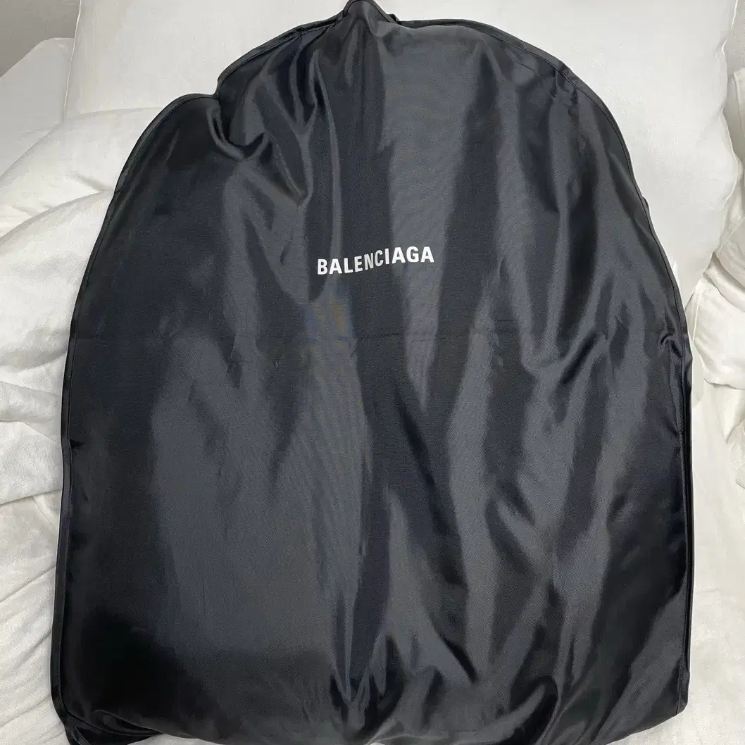 발렌시아가 Balenciaga 뉴 스윙 푸퍼 패딩 재킷 c컬 블랙 36