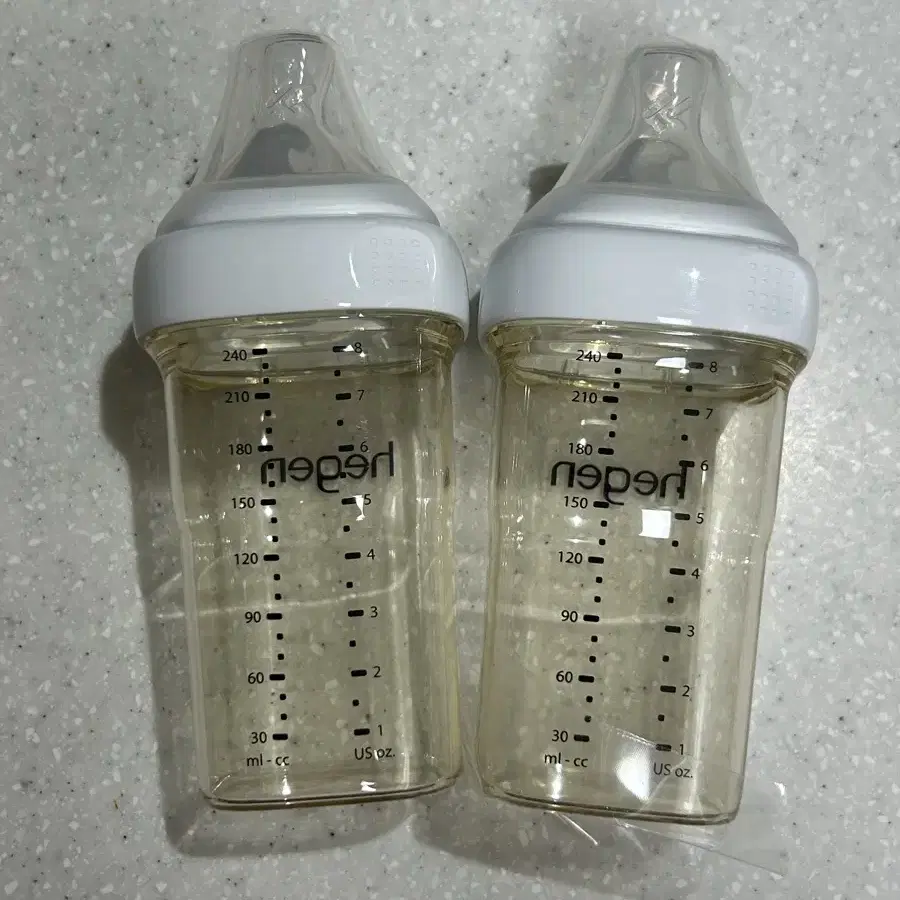 미사용 새상품 헤겐젖병 240ml (꼭지포함)