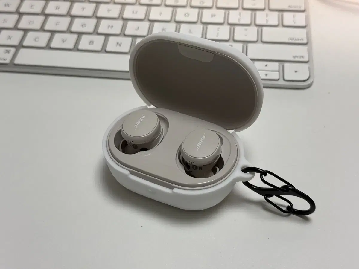 (s급) Bose QuietComfort Earbuds 2024 보코