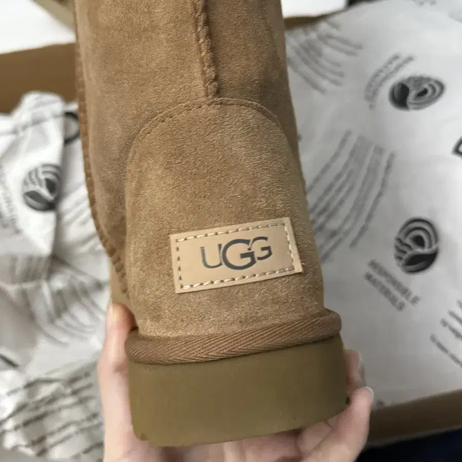 UGG 어그 클래식 톨 ll