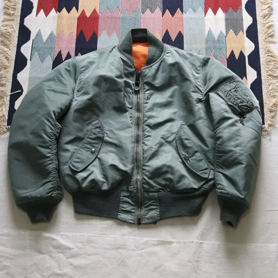 80s alpha ma-1 flight jacket